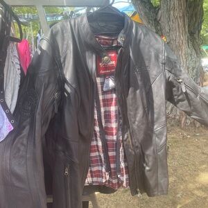 ✨Women’s Indian Motorcycle Jacket AND Insert Vest✨